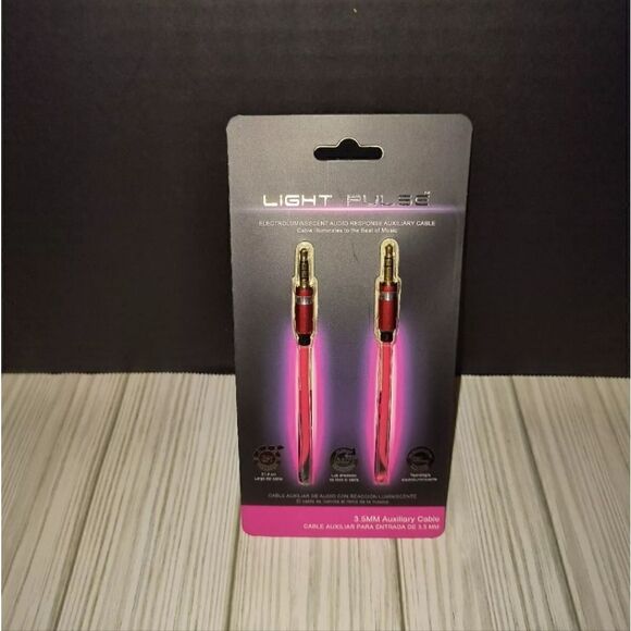 Pilot Light Pulse Pink Auxiliary Cable 3ft All Around 360 Glowing Cable 3.5 MM - Picture 2 of 4